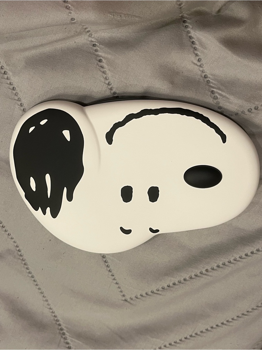 Peanuts Snoopy White and Black LED Compact Mirror - Picture 2 of 8